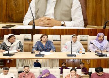 DC Srinagar reviews progress of enrolments under major financial inclusion schemes