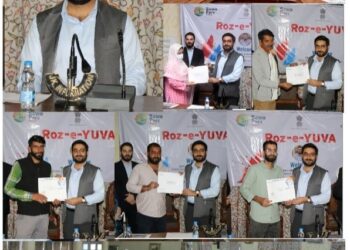 Sewa Parv 2025: DC Srinagar hands-over sanction letters to aspiring entrepreneurs under Mission YUVA