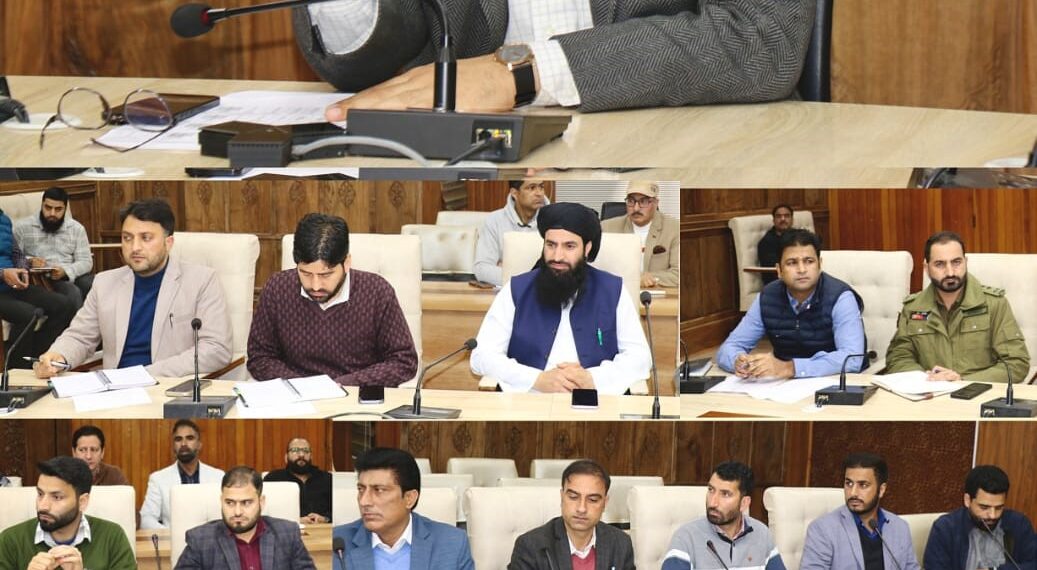 DC Srinagar reviews arrangements for upcoming festivals