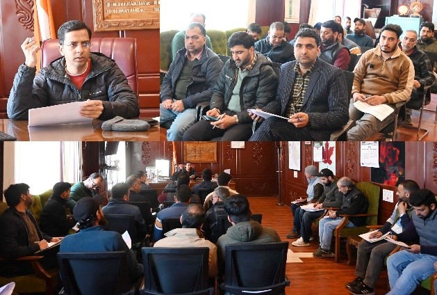 DC Shopian reviews progress of Smart Meter installation, RDSS works