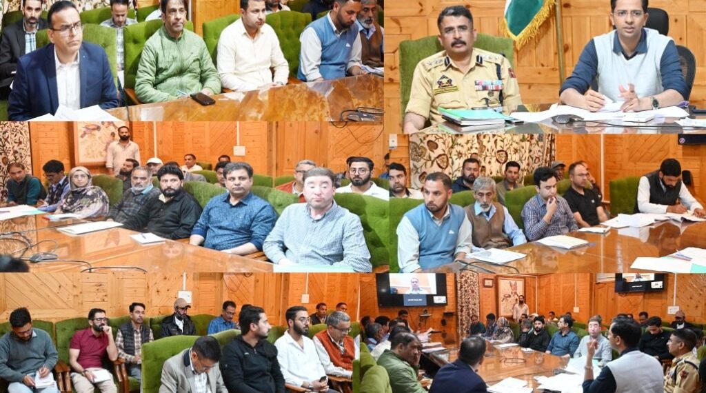 DC Shopian calls for streamlining telecom services, strengthening coverage in tourist, remote areas