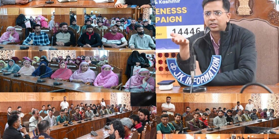  DC Shopian engages with youth clubs, Mahila Samitis on NashaMukt JK Abhiyan