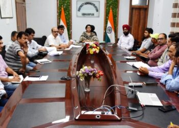 DC reviews PM Surya Ghar Muft Bijli Yojana implementation in Udhampur