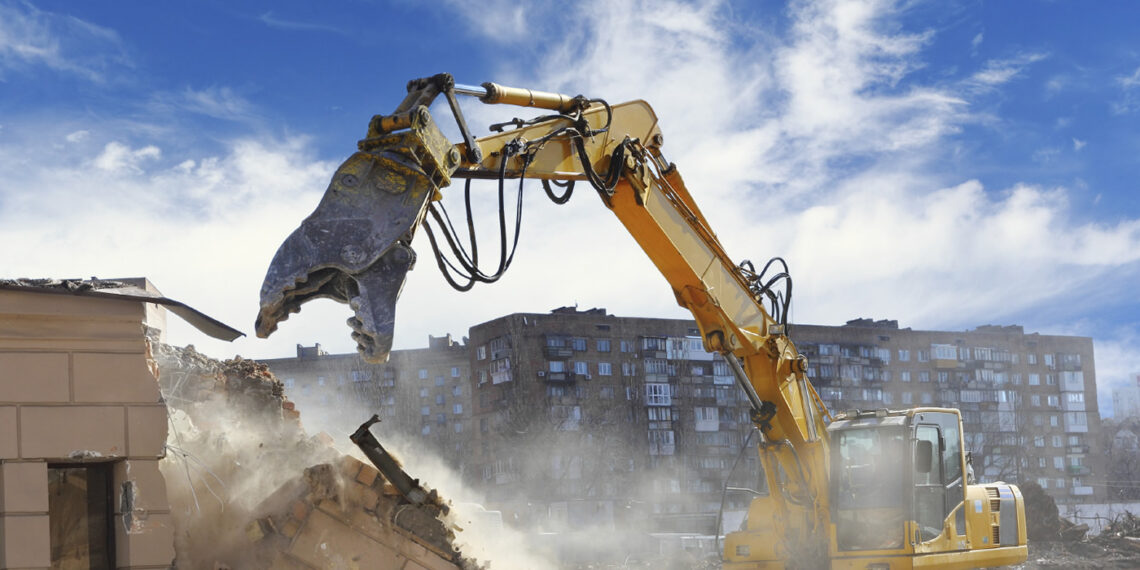 LAWDA demolishes 3 illegal structures in Srinagar