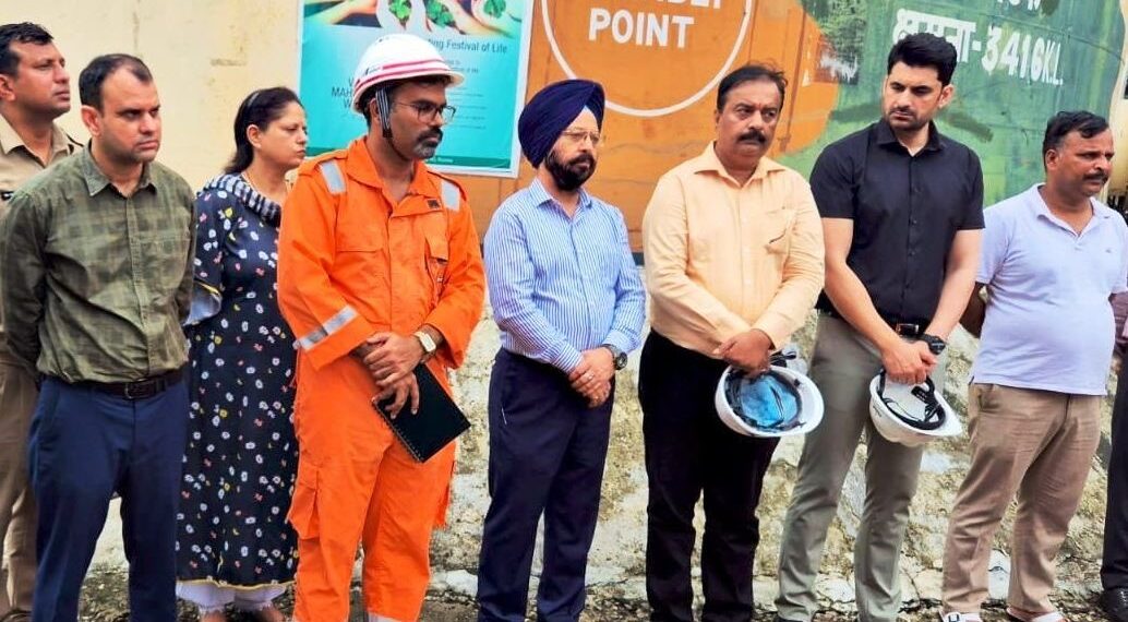 Controller Legal Metrology inspects Indian Oil Depot Narwal, Reviews functioning of OMCs