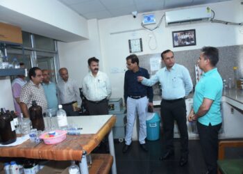 Director Agriculture Jammu conducts on-spot inspection of sectoral offices