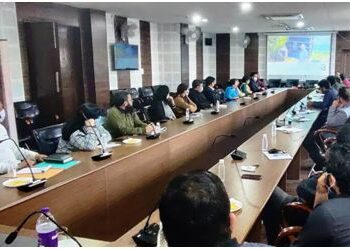 Director HP&M discusses web store launch of J&K’s indigenous agri products with Amazon