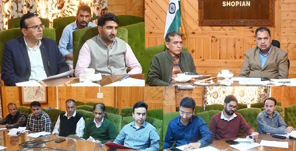 District Mentor Shopian, ADDC jointly reviews progress of Agristack in district