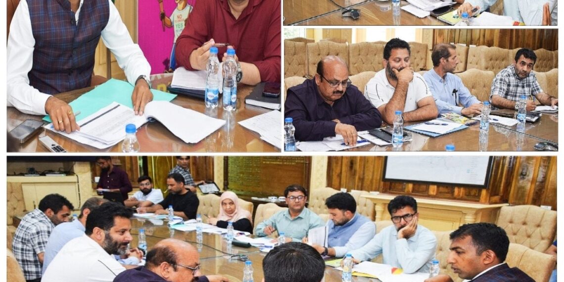 Div Com Kashmir reviews SMRDA Projects, Stresses timely completion of Development Works