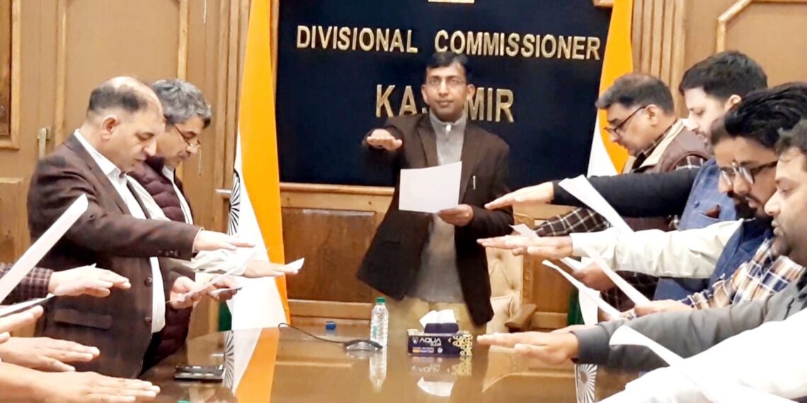 Div Com-(K) administers Ekta Diwas Pledge to Officers, Officials to Commemorate 150th Birth Anniversary of Sardar Patel