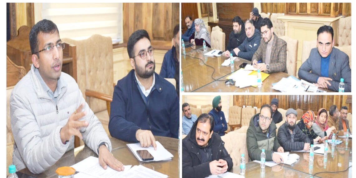 Div Com-(K) reviews IWAI’s Envisaged Project of Water Transport in River Jhelum