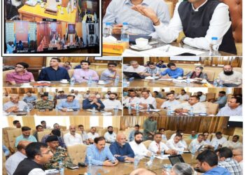 Div Com Kashmir reviews preparations for Independence Day Celebrations