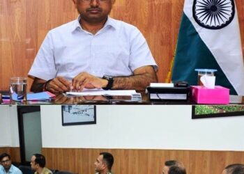Div Com-(J) reviews progress of Jammu-Akhnoor-Poonch and Buddal-Mahore-Gool roads