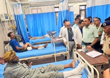 Div Com(J) , IGP Jammu visit cloudburst, flash-flood affected areas of Kathua