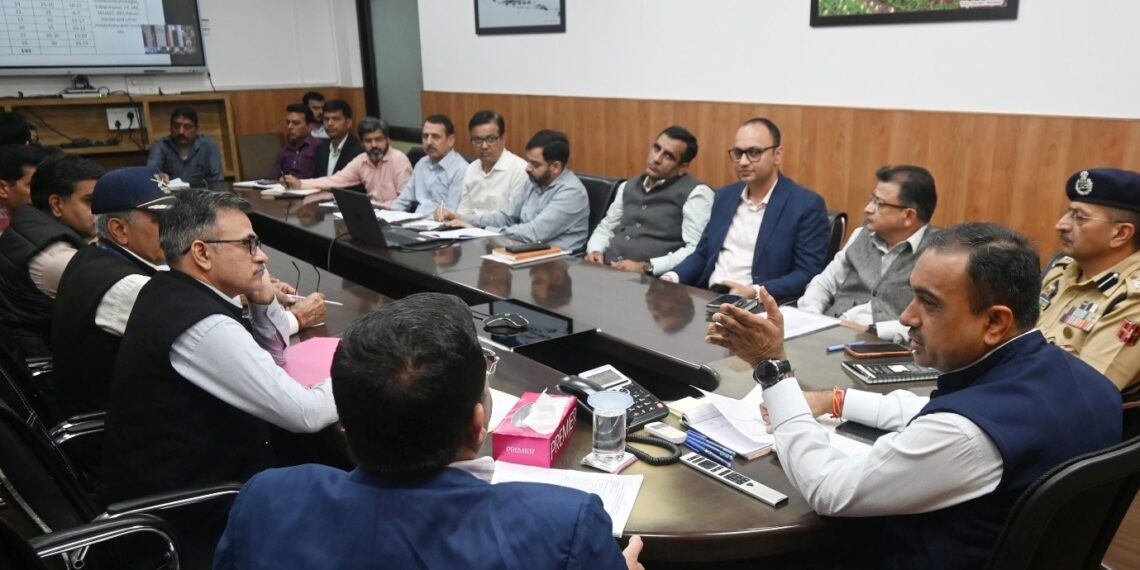 Div Com reviews stocks, supply position of essential commodities in Jammu region