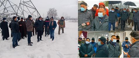 Div Com (K) visits Ang & Kulgam, Takes stock of power supply restoration at Wanpoh RS