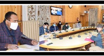 Div Com Kashmir reviews progress on Semi Ring road project