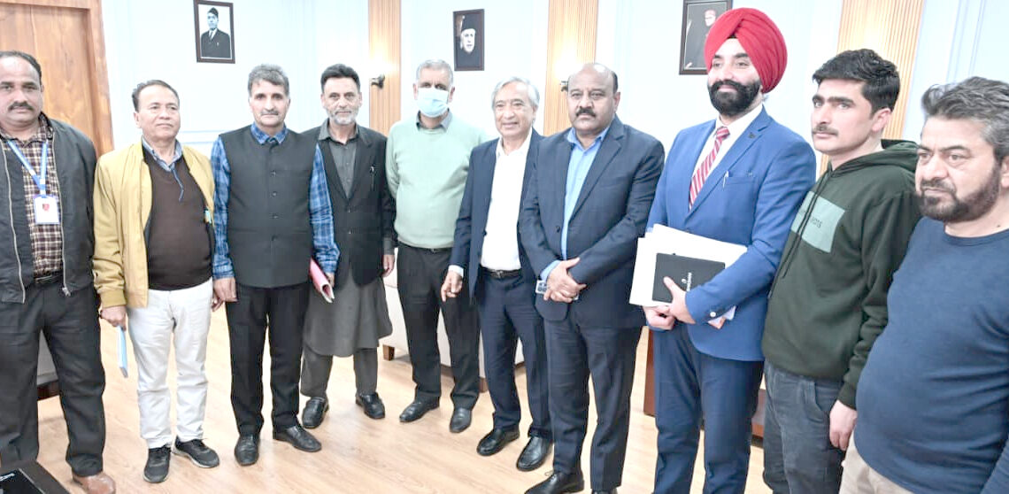 Dy CM calls for simplifying rules for workers’ welfare