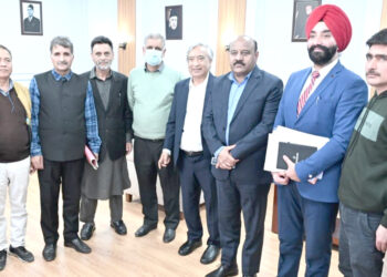 Dy CM calls for simplifying rules for workers’ welfare