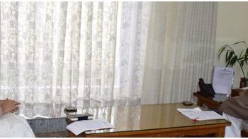 Dr Darakhshan Andrabi calls on LG in Jammu