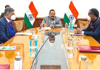 Dr Jitendra launches ‘AI’ driven Start-Up by IIT alumni