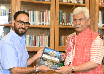 Dr Suhel Mir Calls on LG Sinha