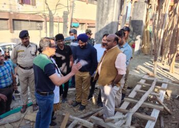 Dy CM inspects ongoing infra works at GMC Srinagar, Meets delegations