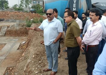 Dy CM calls for speedy completion of Dak Bunglow project at Bagh- e- Bahu; inspects government offices