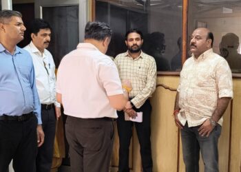 Dy CM conducts inspects PMGSY, JKPCC, DIQC offices in Jammu