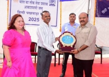 Dy. CM attends closing ceremony of Hindi Pakhwada celebrations at Akashwani Jammu