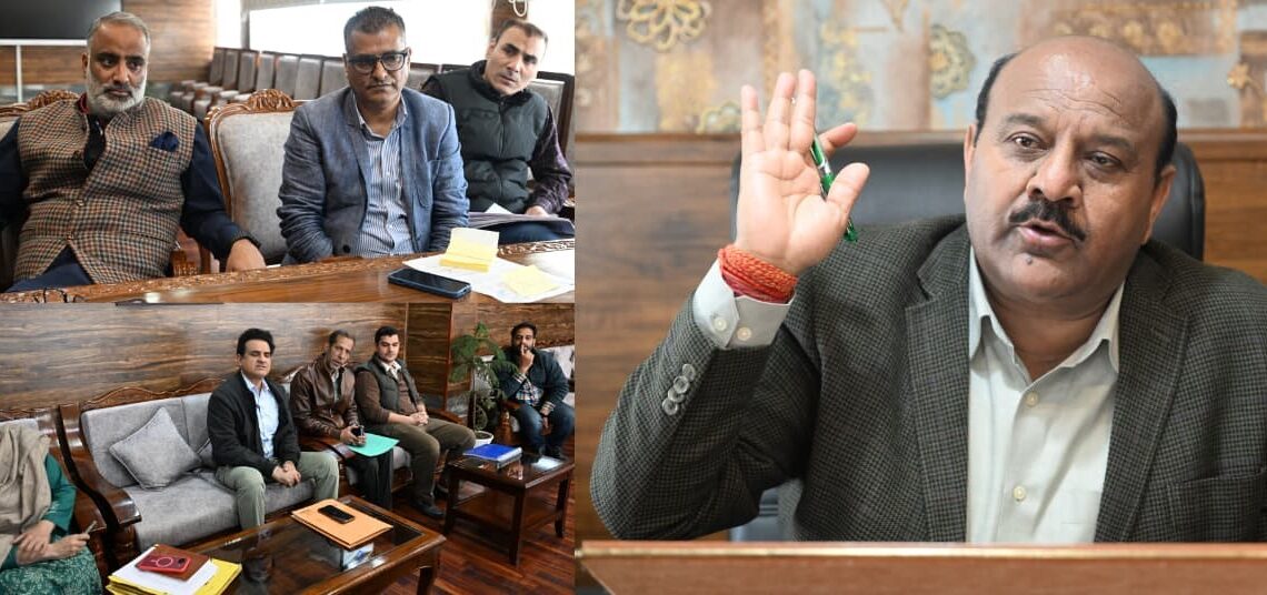 Dy CM chairs meeting to review construction of 50 bedded SDH Hazratbal building