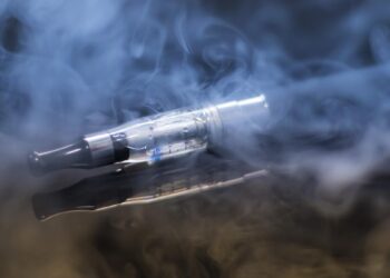 Health Ministry Notice To 15 Websites For Selling E-Cigarettes; Social Media Sites Under Scanner