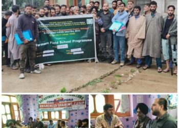 Farmers Field School prog held at Reshipora Shopian