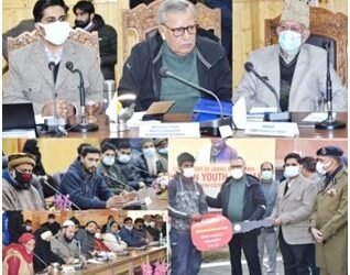 Advisor Farooq Khan visits B’pora, Reviews winter preparedness, gives vehicles to 27 Youth under Mumkin Scheme