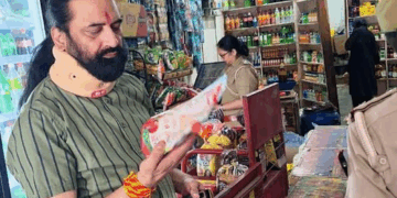 FCS&CA, Legal Metrology conduct joint market inspection in Greater Kailash; violations detected, penalties imposed