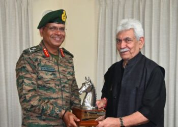LG Sinha Meets Political & Cultural figures, GOC 16 Corps in Jammu