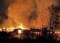 Fire breaks out in commercial shopping complex at Ganderbal