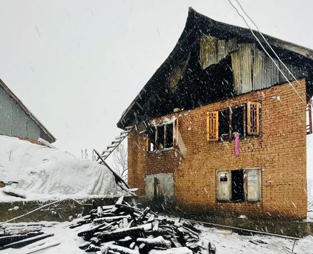 Elderly man dies in Kulgam, his house gutted hours after his death, Locals douse flames