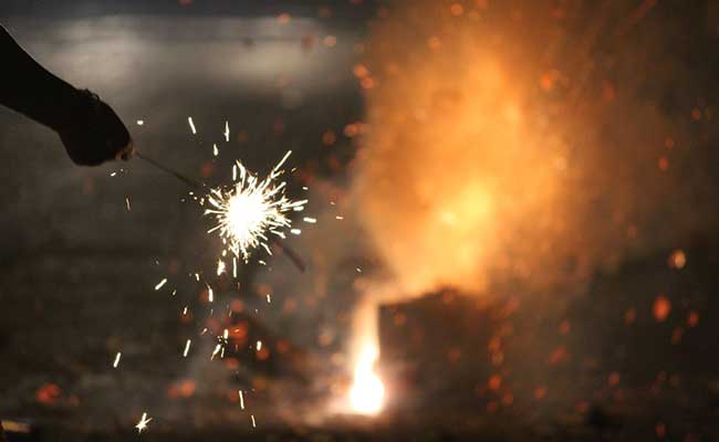 Shopian Bans Bursting of Firecrackers After 10 PM for Two Months
