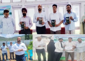 Deptt of Fisheries Kupwara observes National Fish Farmers Day with Biofloc workshop, book launch