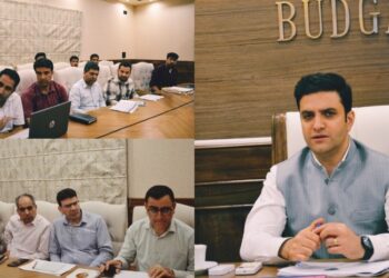 DC Budgam reviews progress of PM Surya GharMuft Bijli Yojana