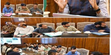 Div Com Kashmir reviews Flood Preparedness in Kulgam, directs for High-Level Readiness