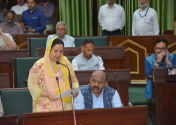 Take firm action against Private schools indulging in arbitrary fee hikes: Sakeena Itoo