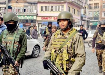 Joint forces conduct surprise searches in Srinagar’s Lal Chowk