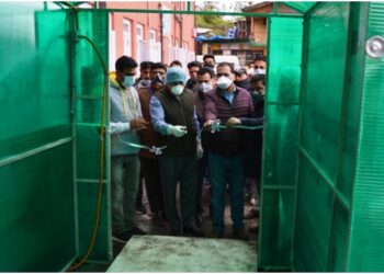 COVID-19: DC Budgam inaugurates fumigation tunnel at Distt Hospital