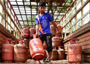 Commercial LPG cylinder prices cut by up to Rs 209, domestic rates unchanged