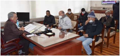 Govt working tirelessly to mitigate the problems faced by people: Advisor Farooq Khan