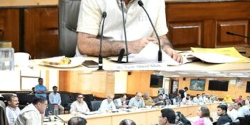 Gurezi reviews key issues on forest conservation, community rights, infra in J&K