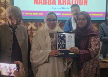 Dr Darakhshanaddreses seminar on Habba Khatoon by Sahitya Akademi as Chief Guest