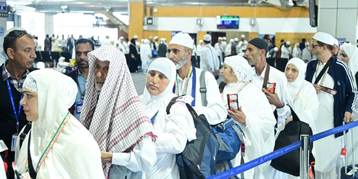Hajj 2025: LG, CM extends greetings, best wishes for a safe pilgrimage